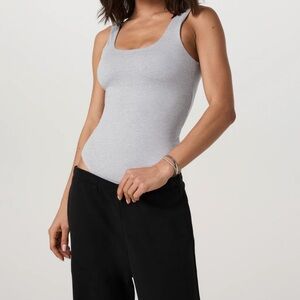 Vuori Halo Bodysuit Women's DreamKnit™ large